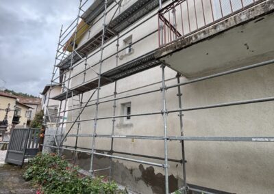 Préparation de mur avant mise en peinture