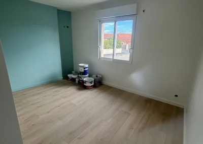 Vue de chantier de peinture ou rénovation Pinel
