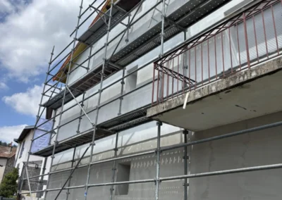 Application de peinture intérieure sur un chantier
